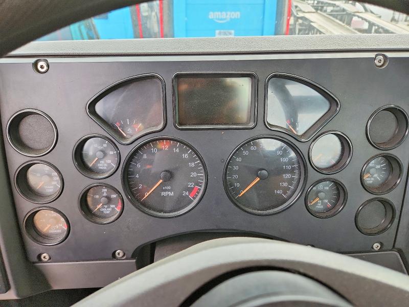 2017 Mack Cxu612 VIN 1M1AW01X4HM009481 COPART salvage auction — NORMAL WEAR, OK - CERTIFICATE OF TITLE (P), sold $1,200 on 2026-09-10 (photo 9)