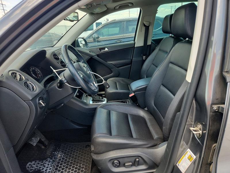 2016 Volkswagen Tiguan VIN WVGAV7AX2GW523209 COPART salvage auction — MINOR DENT/SCRATCHES, Tx - Certificate Of Title, sold $2,050 on 2026-08-14 (photo 7)