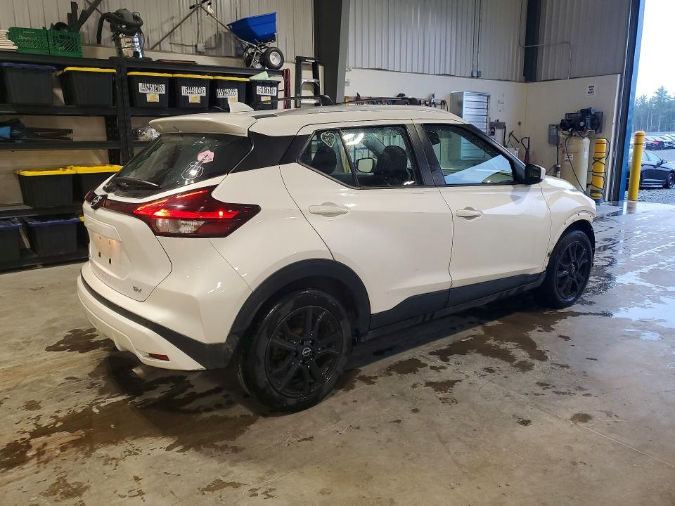 2022 Nissan Kicks VIN 3N1CP5CV7NL510467 COPART salvage auction — FRONT END, Salvage Title, sold $2,050 on 2026-09-03 (photo 3)