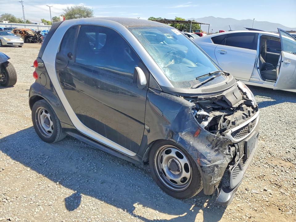2013 Smart Fortwo VIN WMEEJ3BA5DK616119 COPART salvage auction — FRONT END, Ca - Salvage Certificate, sold $975 on 2026-09-01 (photo 4)