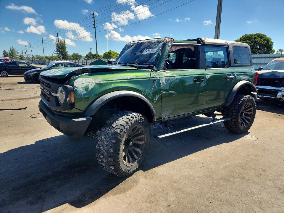 2022 Ford Bronco VIN 1FMDE5BH6NLB75518 — COPART salvage auction photo