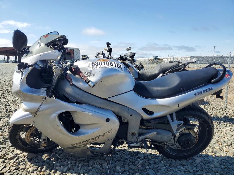 2003 Triumph motorcycle Sprint st VIN SMT600FV73J168585 COPART salvage auction — FRONT END, CA - SALVAGE CERTIFICATE, sold $10 on 2026-09-03 (photo 3)