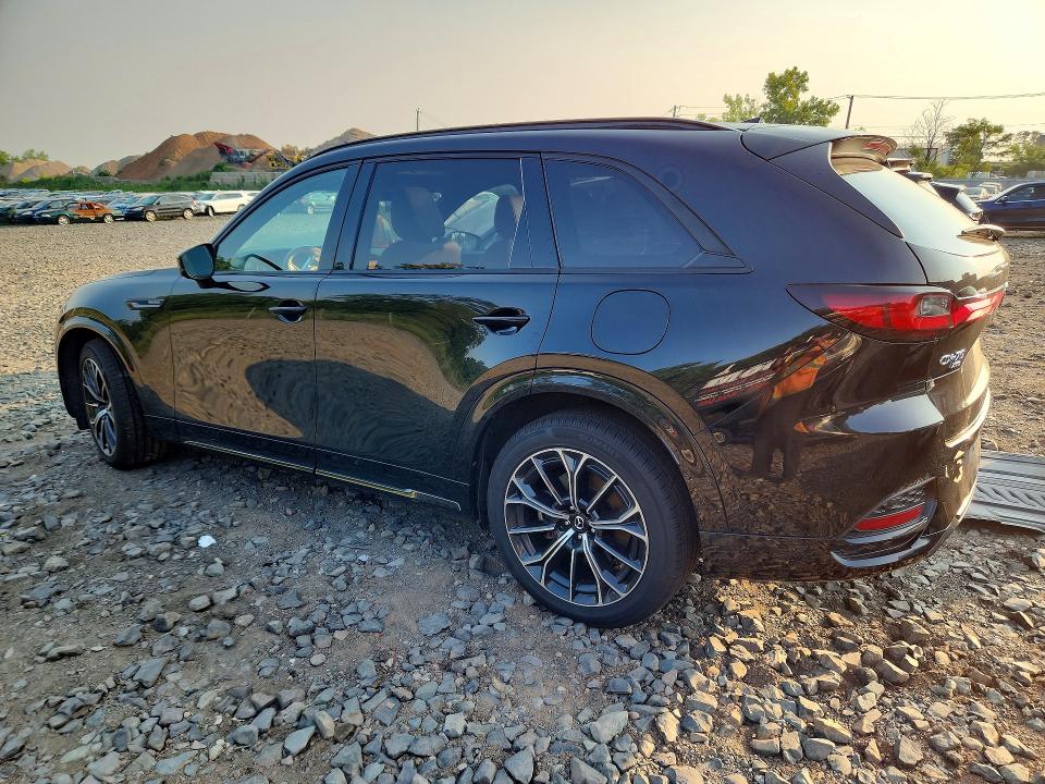 2025 Mazda Cx-70 VIN JM3KJEHC8S1106587 COPART salvage auction — WATER/FLOOD, Ny - Mv907A-Flood Salvage, sold $9,400 on 2026-09-21 (photo 2)