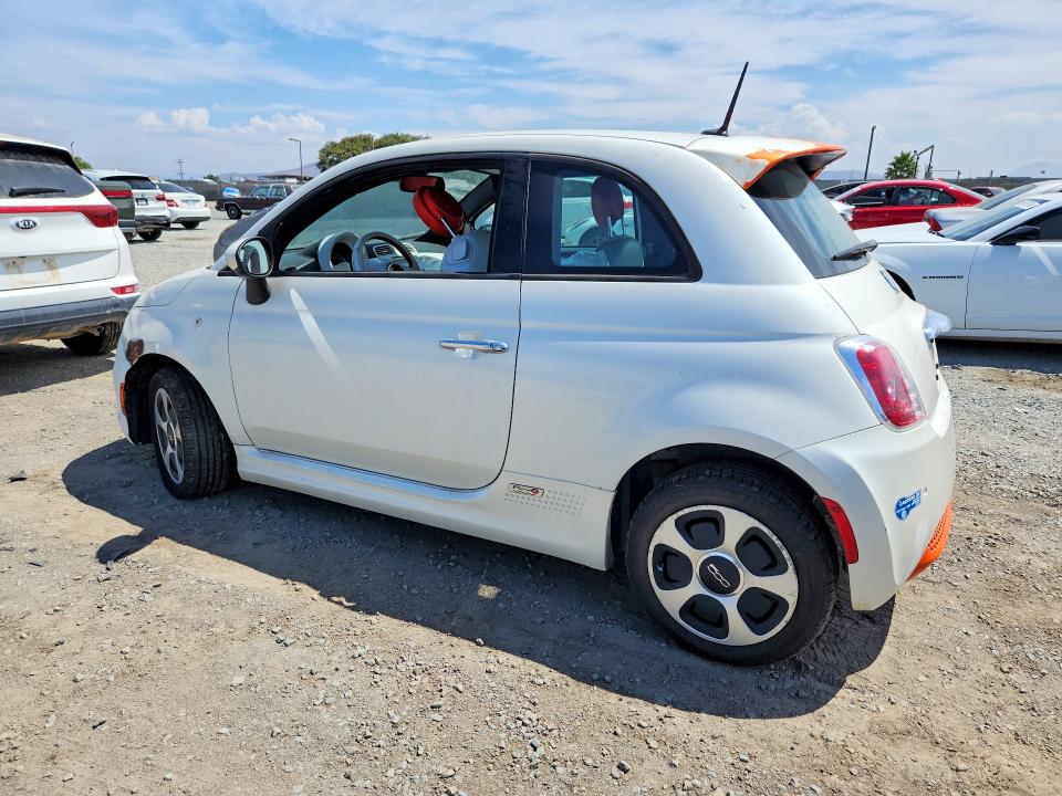 2014 Fiat 500 VIN 3C3CFFGE3ET172733 COPART salvage auction — MECHANICAL, Ca - Dis/Dlr/Exp Only Clean Title, sold $625 on 2026-09-11 (photo 2)