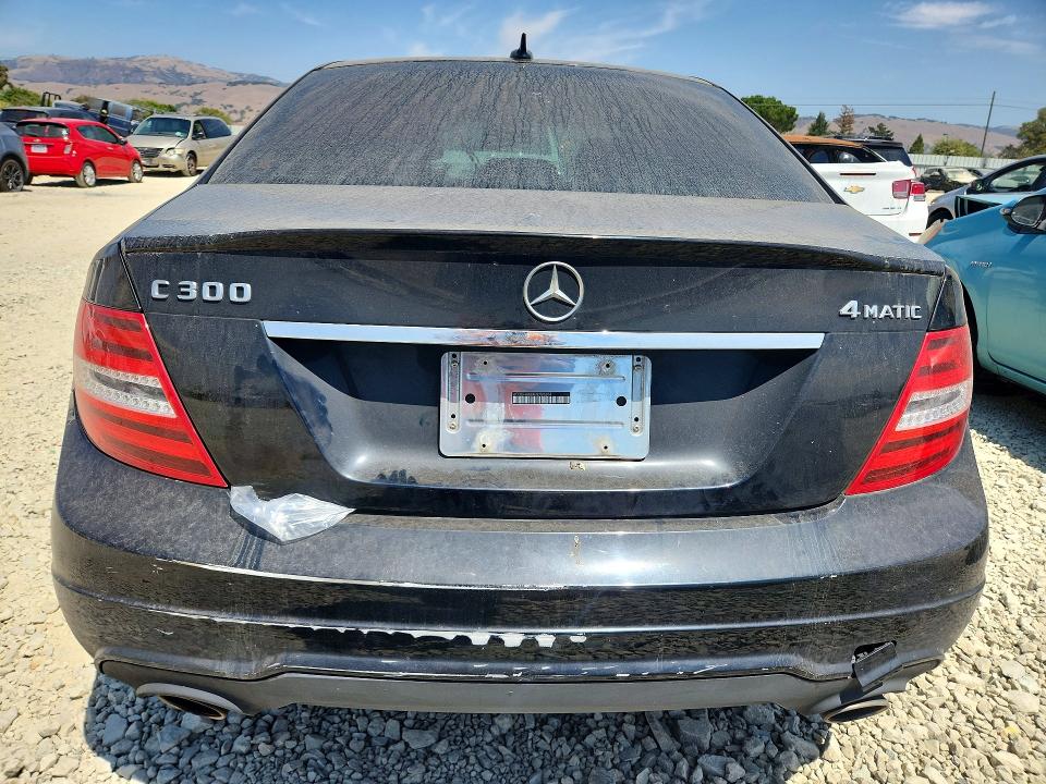 2014 Mercedes-benz C-klasse VIN WDDGF8AB8EG250604 COPART salvage auction — MINOR DENT/SCRATCHES, Salvage Title, sold $500 on 2026-08-18 (photo 6)