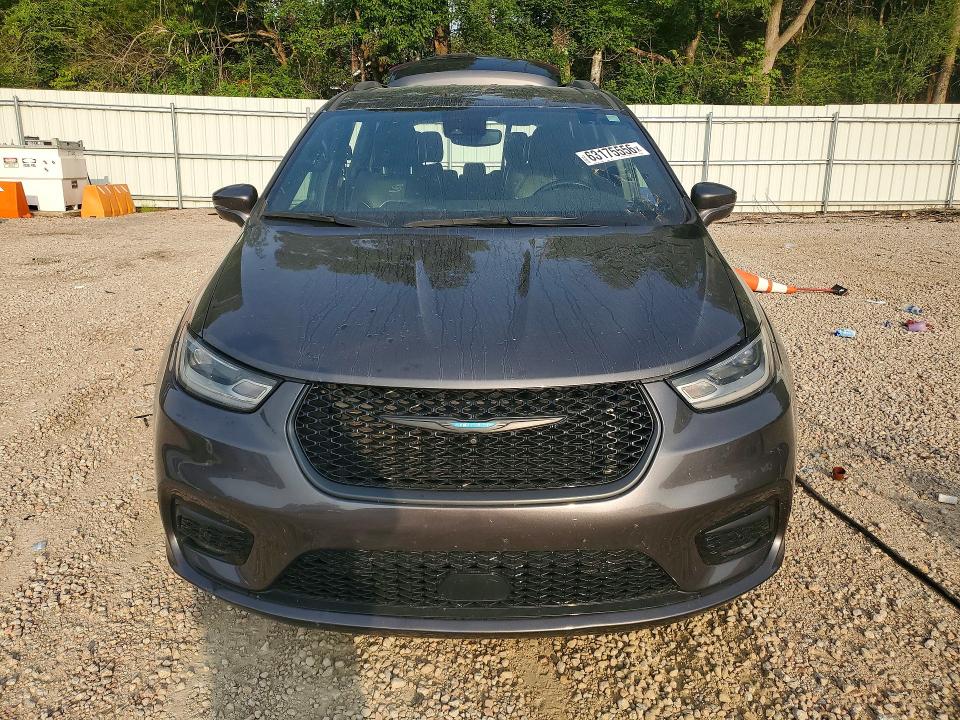 2021 Chrysler Pacifica VIN 2C4RC1L78MR586889 COPART salvage auction — MINOR DENT/SCRATCHES, Nc - Dealer Only Clean Title (P), sold $8,300 on 2026-08-21 (photo 5)