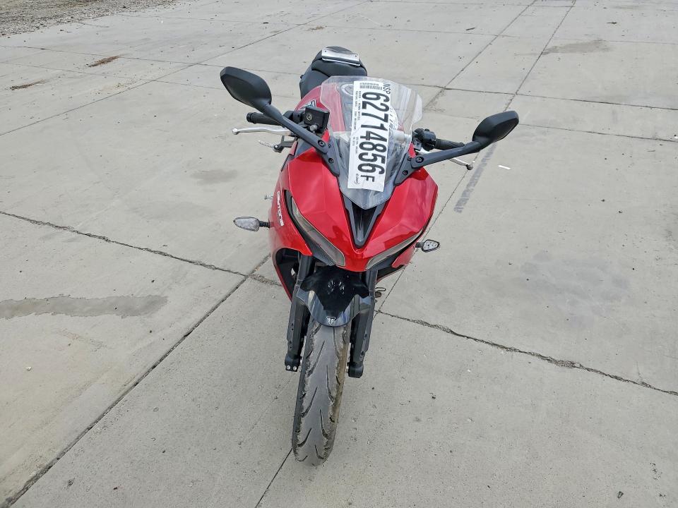 2025 Triumph Daytona VIN SMTL23UF0STCB7752 COPART salvage auction — SIDE, UT - SALVAGE CERTIFICATE, sold $2,550 on 2026-10-08 (photo 2)