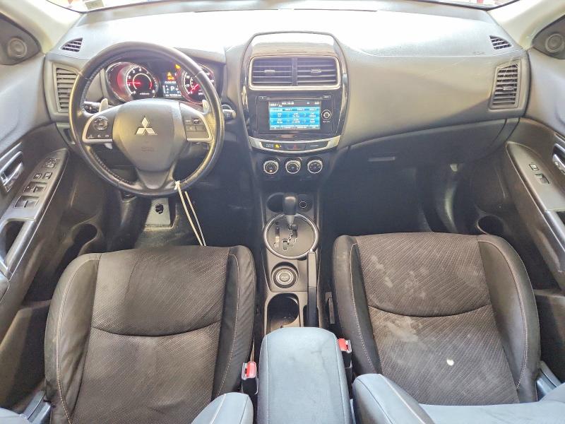 2015 Mitsubishi Outlander VIN 4A4AR4AU8FE013845 COPART salvage auction — NORMAL WEAR, Ny - Certificate Of Title, sold $1,150 on 2026-09-10 (photo 8)