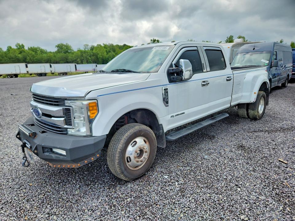 2017 Ford F-350 super duty VIN 1FT8W3DT3HEB26200 — COPART salvage auction photo