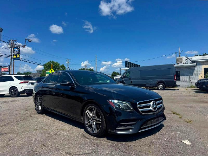 2019 Mercedes-benz E-class VIN WDDZF4KBXKA590724 — COPART salvage auction photo