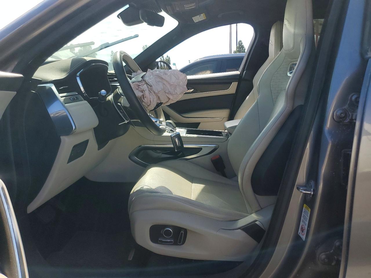 2024 Jaguar F-pace VIN SADCT2EX2RA733037 COPART salvage auction — Front End, CA - LIEN PAPERS-SALVAGE OR AC, sold $6,500 on 2026-08-27 (photo 7)