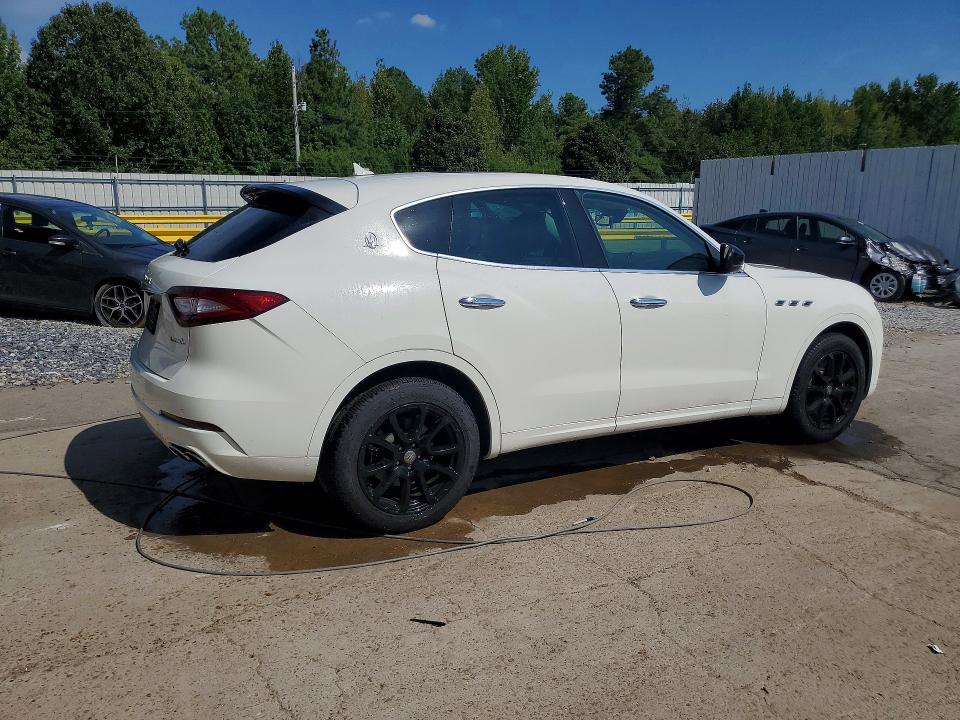 2020 Maserati Levante VIN ZN661YUA5LX344846 COPART salvage auction — WATER/FLOOD, Tn - Salvage Certificate, sold $7,400 on 2026-09-10 (photo 3)