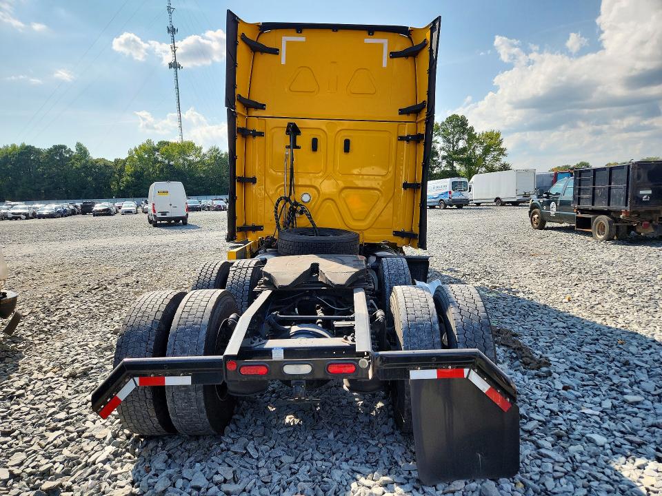 2024 Freightliner Cascadia 126 VIN 3AKJHHDR0RSUN1278 COPART salvage auction — SIDE, NC - SALVAGE CERTIFICATE OF TITLE, sold $52,000 on 2026-09-17 (photo 6)