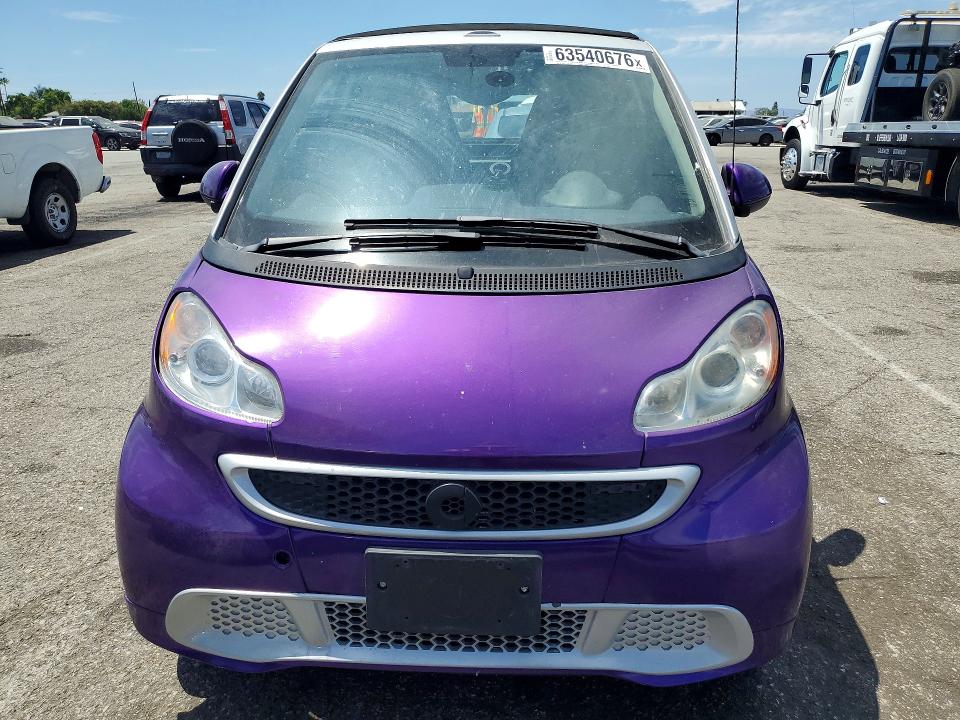 2013 Smart Fortwo VIN WMEEK3BA4DK596121 COPART salvage auction — REAR END, CA - SALVAGE CERTIFICATE, sold $900 on 2026-08-21 (photo 5)