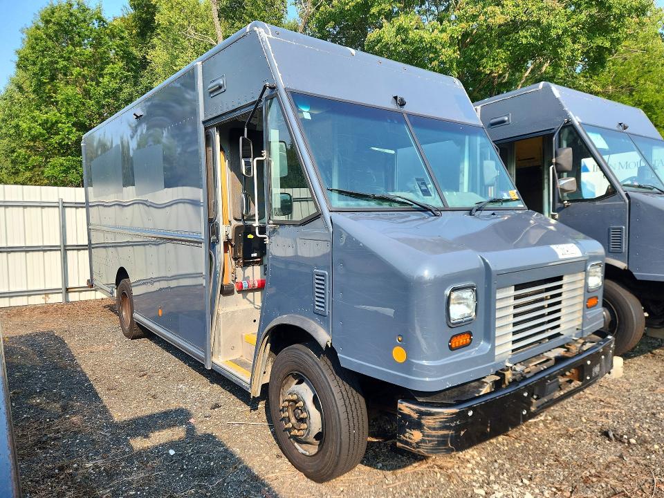 2021 Ford F59 VIN 1F65F5KN1M0A04982 COPART salvage auction — NORMAL WEAR, NJ - CERTIFICATE OF TITLE, sold $11,400 on 2026-09-29 (photo 4)