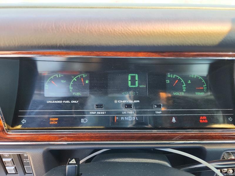 1992 Chrysler Imperial VIN 1C3XV56L1ND707465 COPART salvage auction — NORMAL WEAR, Ut - Certificate Of Title, sold $225 on 2026-08-21 (photo 9)