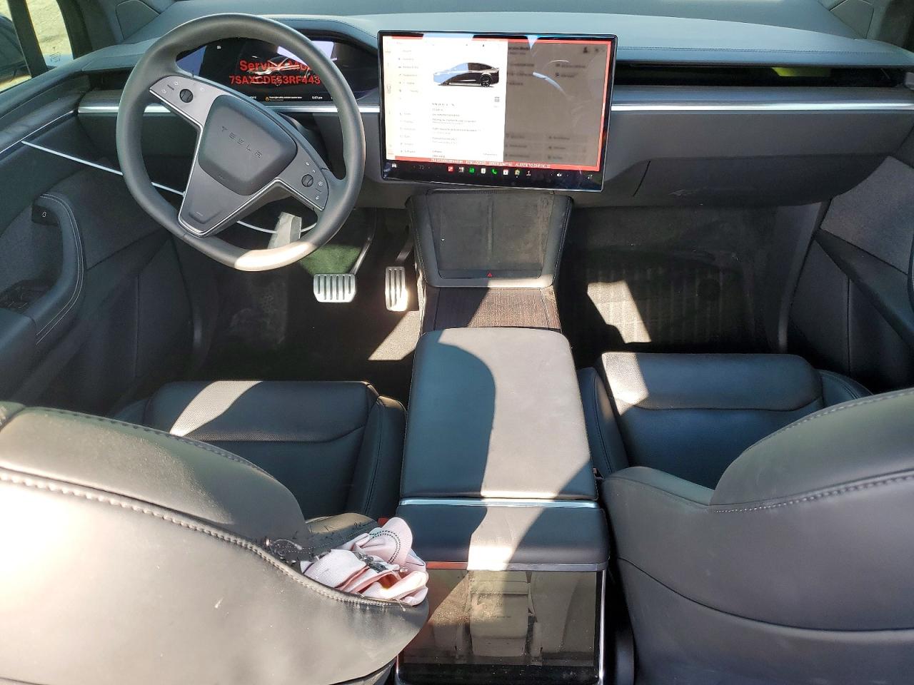 2024 Tesla Model X VIN 7SAXCDE53RF443181 COPART salvage auction — Side, Sc - Salvage Title, sold $30,500 on 2026-09-24 (photo 8)