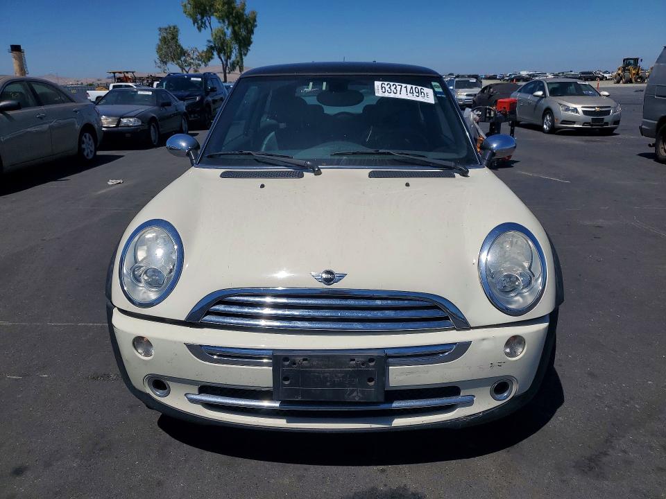 2005 Mini Cooper VIN WMWRC334X5TJ68679 COPART salvage auction — FRONT END, Ca - Salvage Certificate, sold $400 on 2026-08-10 (photo 5)