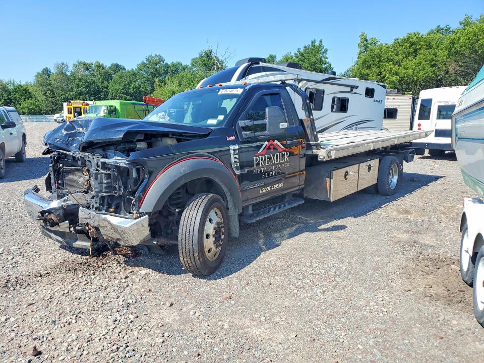 2017 Ford F550 VIN 1FDUF5HTXHEC23703 — COPART salvage auction photo
