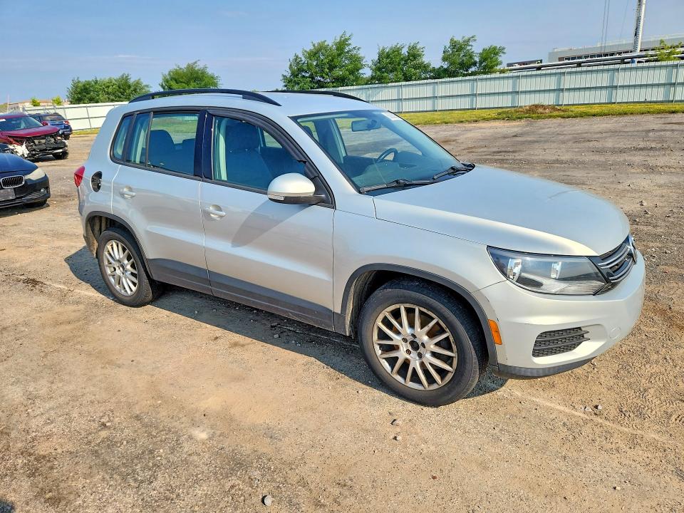2015 Volkswagen Tiguan VIN WVGBV7AX7FW520387 COPART salvage auction — FRONT END, WI - CERTIFICATE OF TITLE, sold $225 on 2026-08-11 (photo 4)