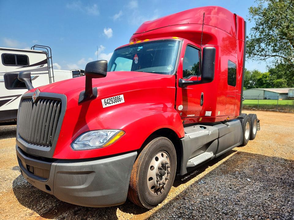 2020 International VIN 3HSDZAPR4LN869303 — COPART salvage auction photo