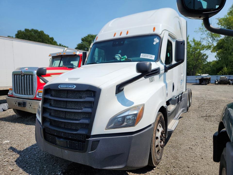 2021 Freightliner Cascadia 126 VIN 3AKJHHDR7MSMG9121 COPART salvage auction — MECHANICAL, AR - CERTIFICATE OF TITLE, sold $11,200 on 2026-09-01 (photo 1)