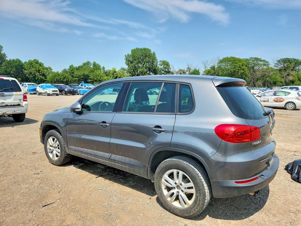2012 Volkswagen Tiguan VIN WVGAV7AX1CW004999 COPART salvage auction — NORMAL WEAR, IA - CERTIFICATE OF TITLE, sold $1,500 on 2026-08-14 (photo 2)