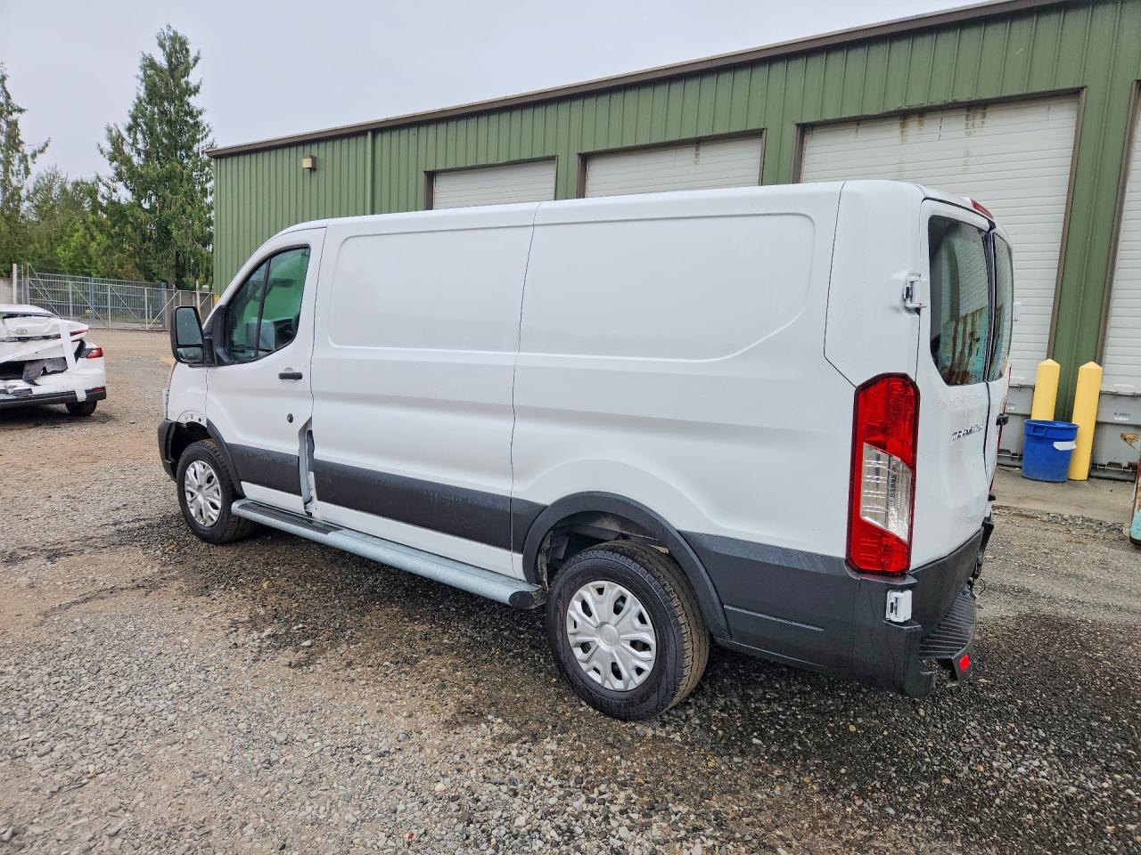 2025 Ford Transit VIN 1FTBR1Y87SKA87238 COPART salvage auction — Rear End, WA - VEHICLE CERT OF OWNERSHIP-TITL, sold $17,500 on 2026-09-09 (photo 2)