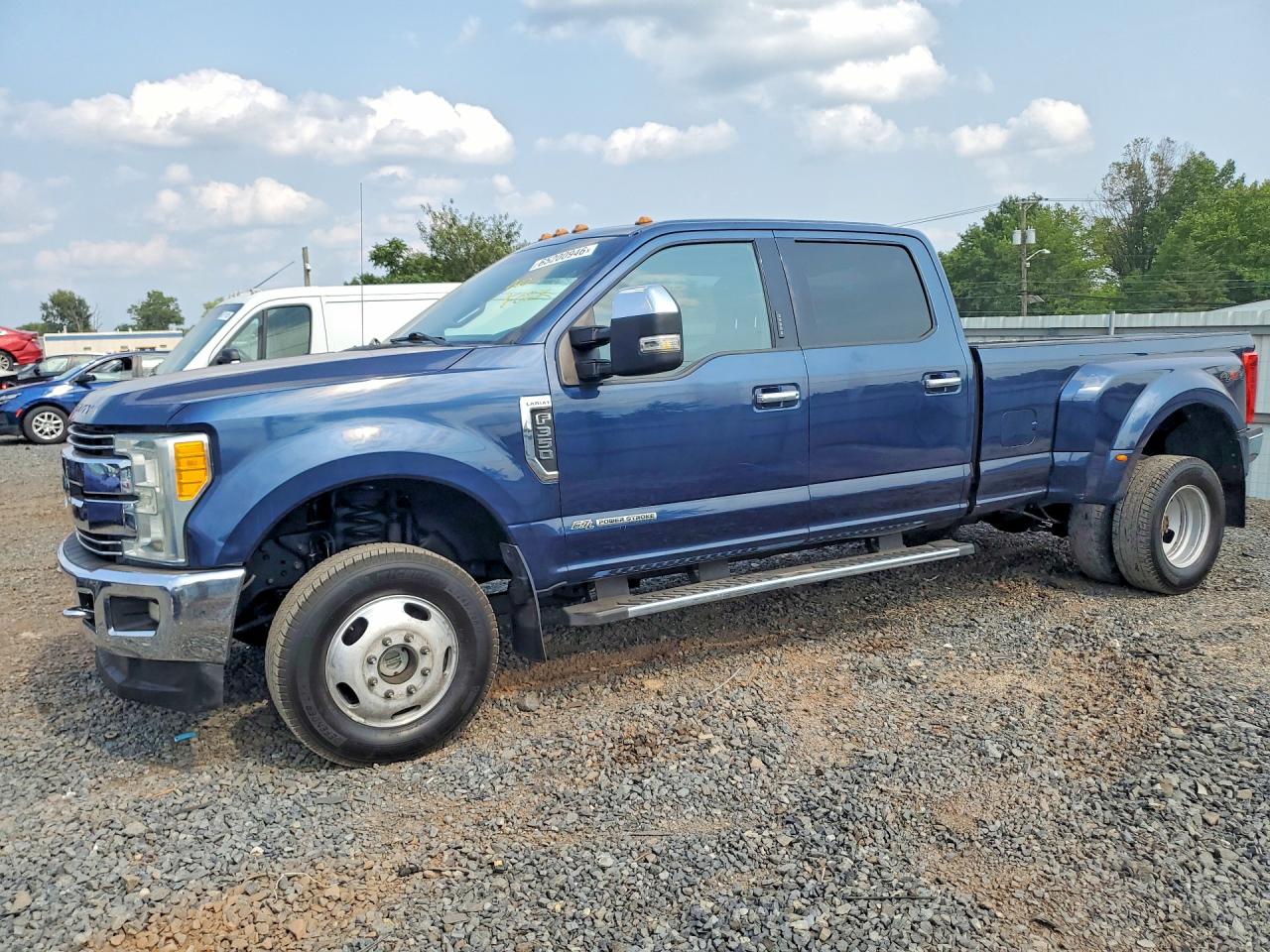 2017 Ford F-350 Super Duty VIN 1FT8W3DT5HEB98967 — COPART salvage auction photo