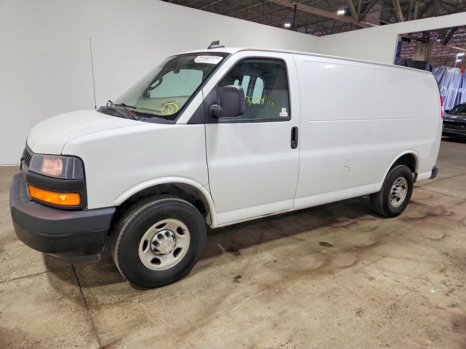 2022 Chevrolet VIN 1GCZGGFP4N1168175 — COPART salvage auction photo