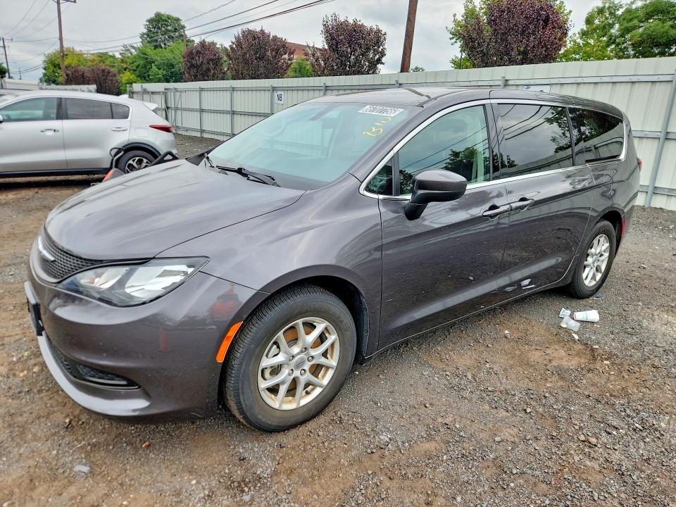 2022 Chrysler Voyager VIN 2C4RC1CG4NR158142 — COPART salvage auction photo