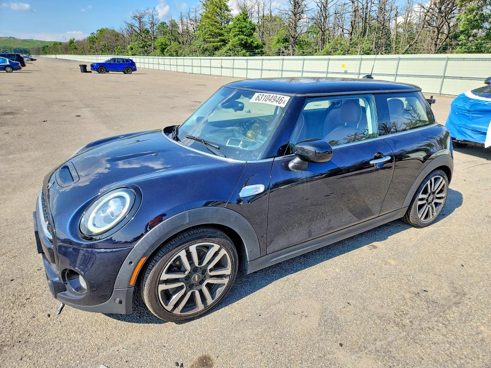 2021 Mini Cooper VIN WMWXR5C05M2N11675 COPART salvage auction — REAR END, Salvage Title, sold $5,600 on 2026-08-05 (photo 1)