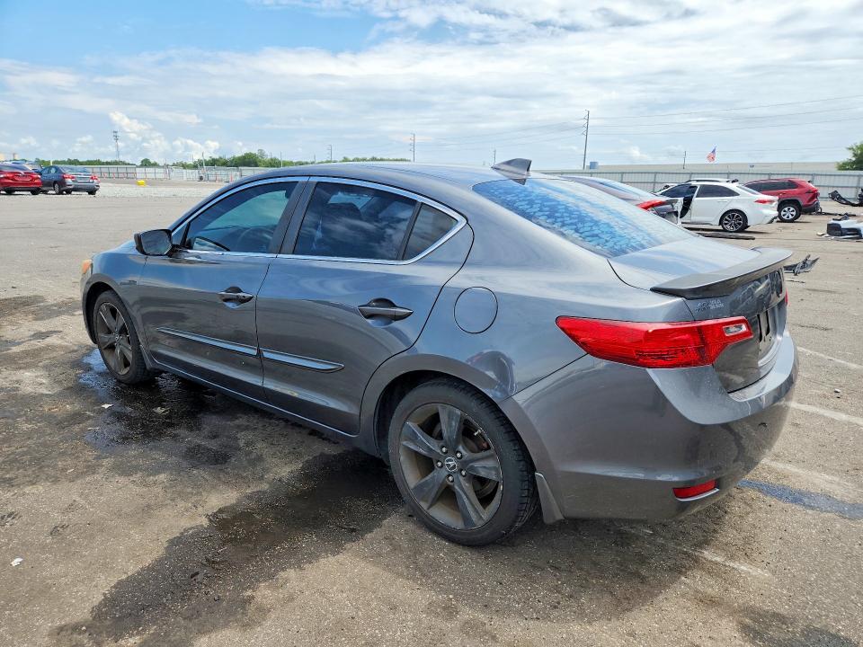 2013 Acura Ilx VIN 19VDE1F72DE002027 COPART salvage auction — MINOR DENT/SCRATCHES, Fl - Certificate Of Title, sold $1,375 on 2026-09-01 (photo 2)