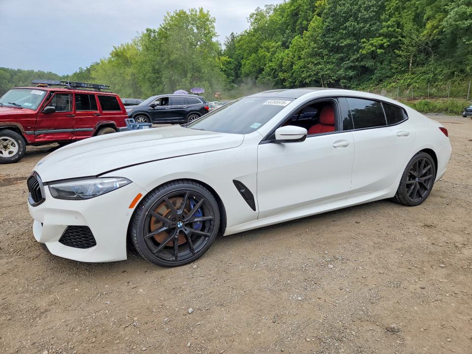 2022 BMW M8 VIN WBAGV8C0XNCJ35564 — COPART salvage auction photo