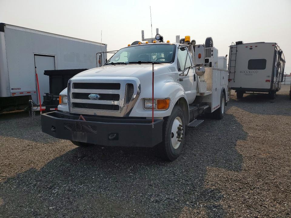 2008 Ford F-750 VIN 3FRXF75X08V666518 — COPART salvage auction photo