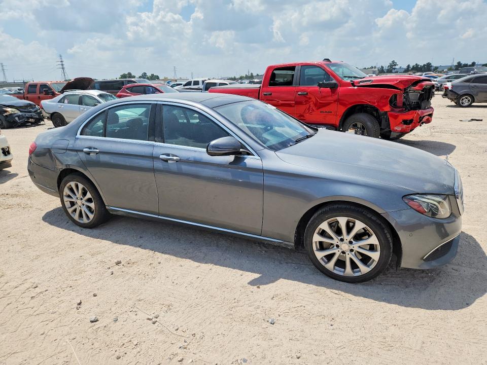 2017 Mercedes-benz E-klasse VIN WDDZF4KB9HA073763 COPART salvage auction — MECHANICAL, Tx - Certificate Of Title, sold $3,100 on 2026-08-12 (photo 4)
