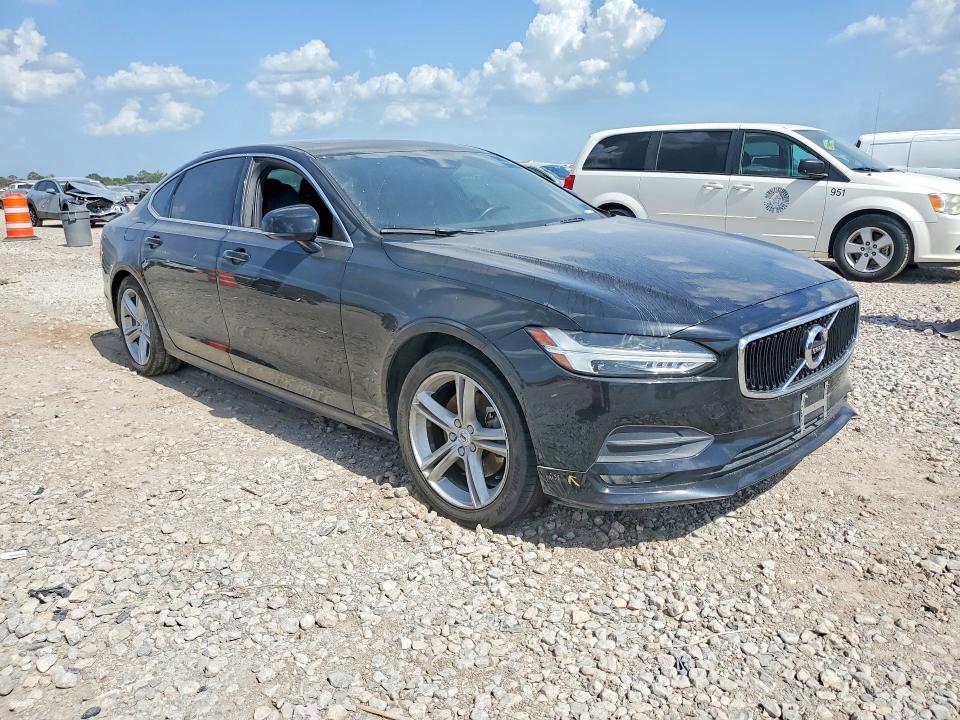 2019 Volvo S90 VIN LVY102AK3KP089405 COPART salvage auction — MINOR DENT/SCRATCHES, Tx - Certificate Of Title (P), sold $1,600 on 2026-09-03 (photo 4)