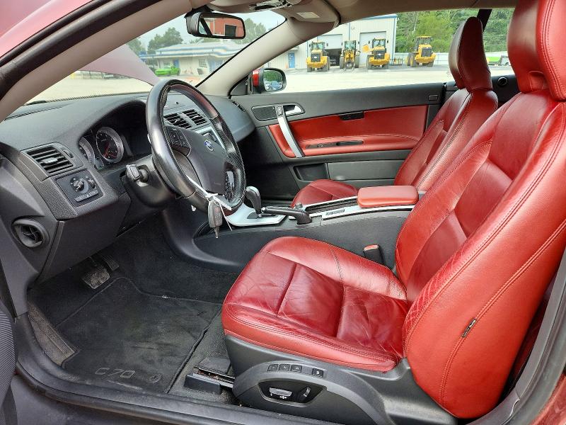 2011 Volvo C70 VIN YV1672MC5BJ110006 COPART salvage auction — ROOF, MA - CERT OF TITLE-RECONSTRCTD COLL, sold $4,050 on 2026-08-20 (photo 7)