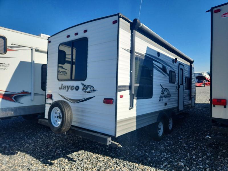2016 Jay Jayco VIN 1UJBJ0BL7G77Z0198 COPART salvage auction — HAIL, CO - CERTIFICATE OF TITLE, sold $3,900 on 2026-09-15 (photo 4)