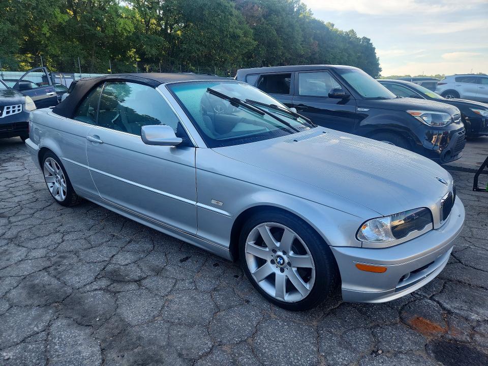2003 BMW 3er VIN WBABS33493PG90720 COPART salvage auction — FRONT END, Ga - Certificate Of Title, sold $275 on 2026-08-28 (photo 4)