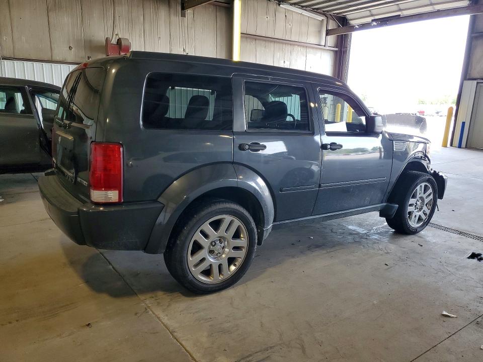 2010 Dodge Nitro VIN 1D4PT2GK7AW144395 COPART salvage auction — FRONT END, IA - CERTIFICATE OF TITLE, sold $1,293 on 2026-09-01 (photo 3)