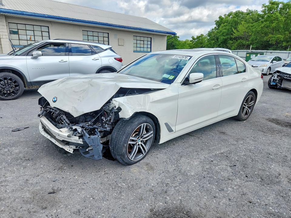 2022 BMW 5er VIN WBA13BJ09NWX57079 — COPART salvage auction photo
