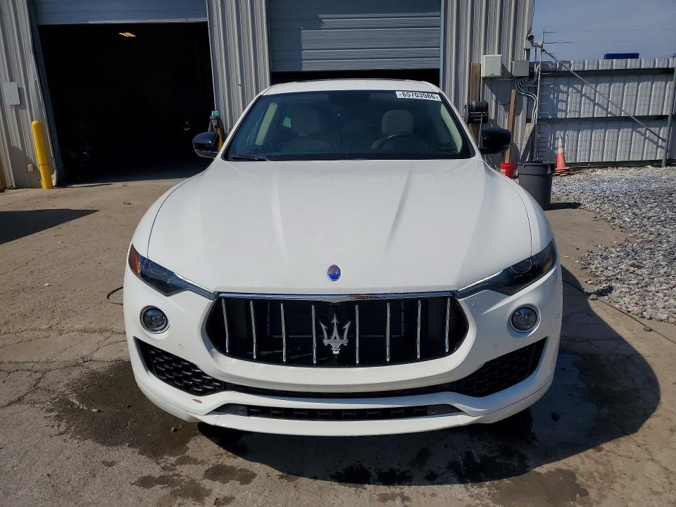 2020 Maserati Levante VIN ZN661YUA5LX344846 COPART salvage auction — WATER/FLOOD, Tn - Salvage Certificate, sold $7,400 on 2026-09-10 (photo 5)