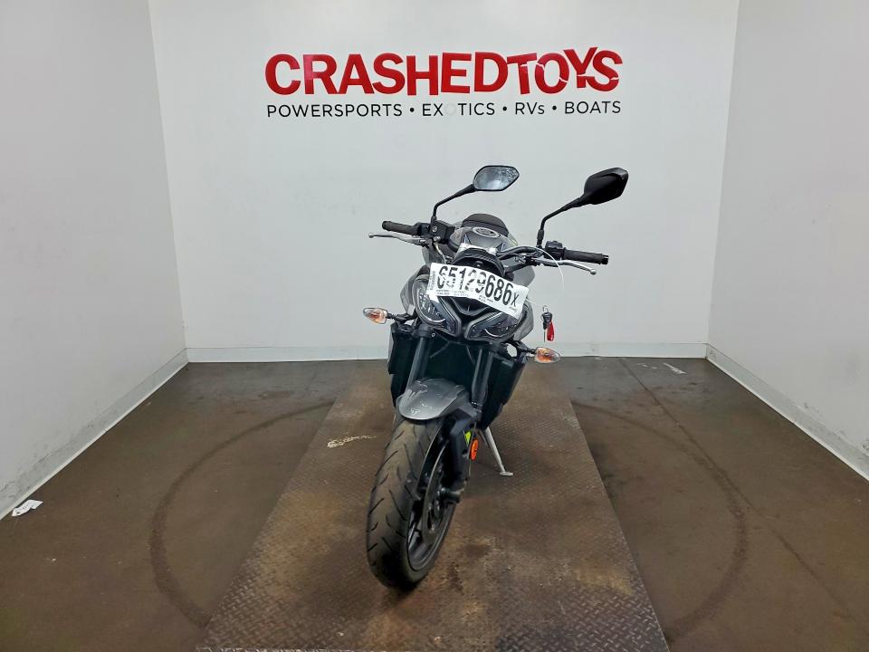 2024 Triumph motorcycle Street VIN SMTA604S6RTBL7376 COPART salvage auction — VANDALISM, CO - PUBLIC - SALVAGE TITLE, sold $3,100 on 2026-09-17 (photo 2)