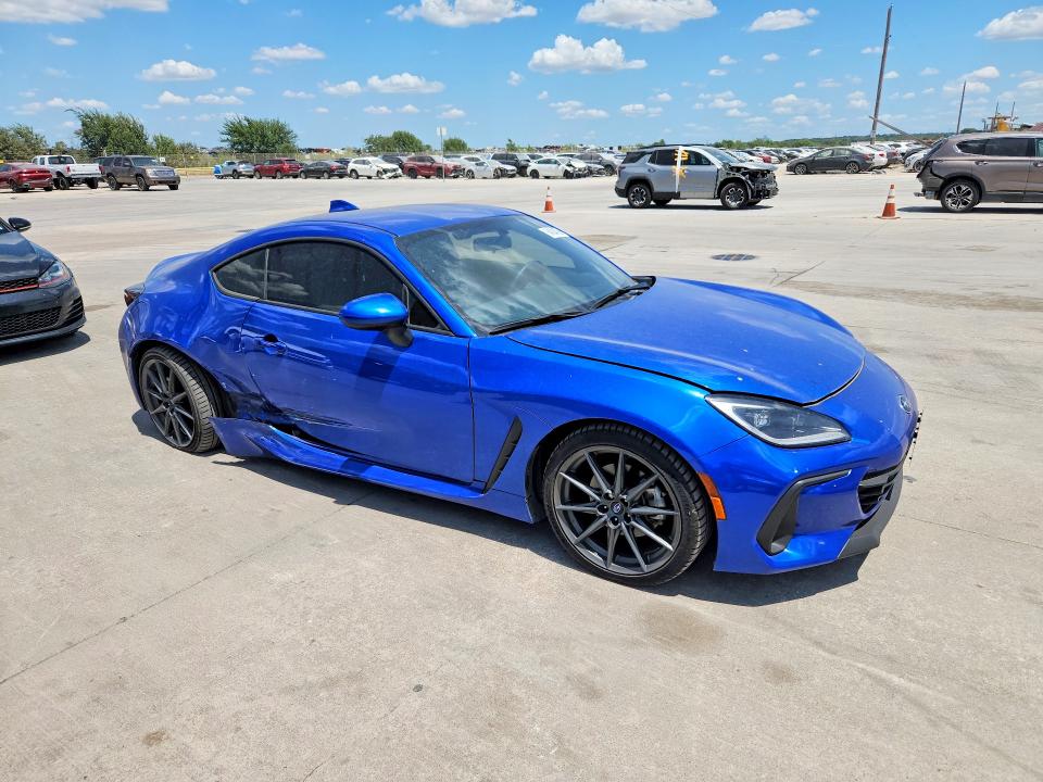 2024 Subaru Brz VIN JF1ZDBE10R8703286 COPART salvage auction — SIDE, Tx - Salvage Vehicle Title, sold $10,400 on 2026-08-24 (photo 4)