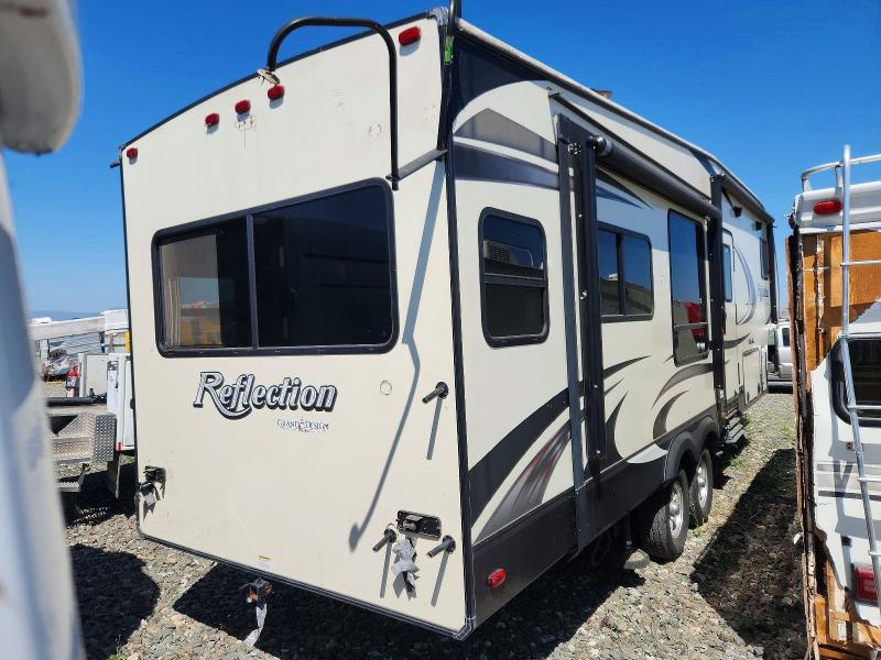 2018 Grand design Reflection VIN 573FR3321J3317356 COPART salvage auction — WATER/FLOOD, CA - SALVAGE CERTIFICATE, sold $5,900 on 2026-09-17 (photo 4)