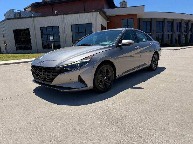 2021 Hyundai Elantra VIN KMHLM4AG3MU192044 COPART salvage auction — MINOR DENT/SCRATCHES, Salvage Title, sold $8,400 on 2026-08-25 (photo 2)