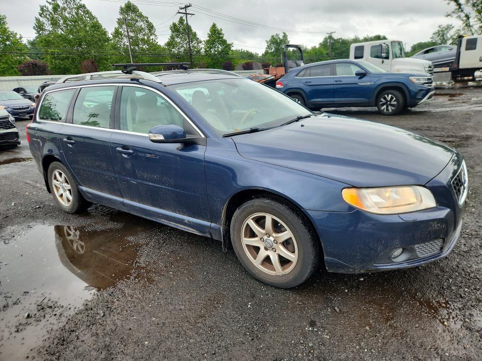 2010 Volvo V70 VIN YV1982BW9A1134038 COPART salvage auction — WATER/FLOOD, CT - CERT OF TITLE-FLOOD SALVAGE, sold $475 on 2026-08-11 (photo 4)