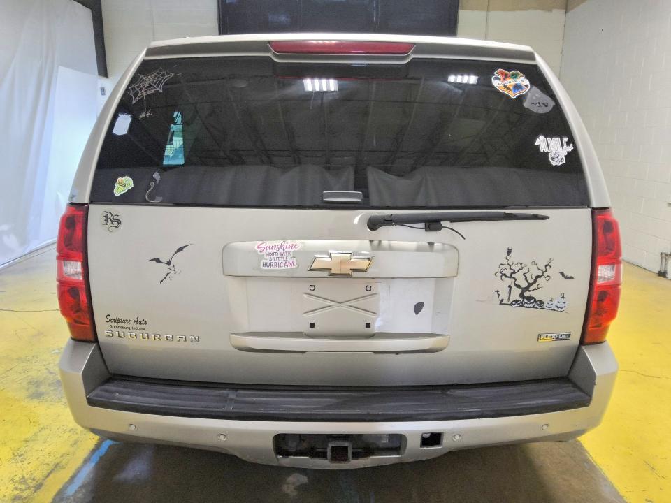 2008 Chevrolet Suburban VIN 3GNFK16358G190954 COPART salvage auction — MECHANICAL, IN - CERTIFICATE OF TITLE, sold $1,000 on 2026-09-28 (photo 6)