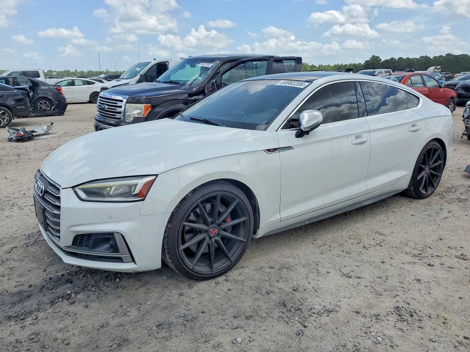 2018 Audi Rs5 VIN WAUC4CF52JA039705 — COPART salvage auction photo